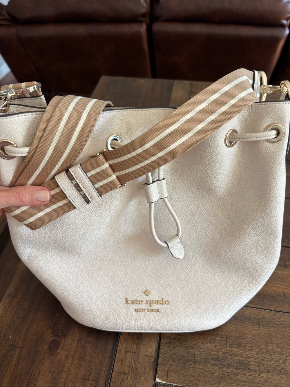 kate spade Cream Leather Drawstring Shoulder Bag with Gold Hardware - Picture 2 of 7